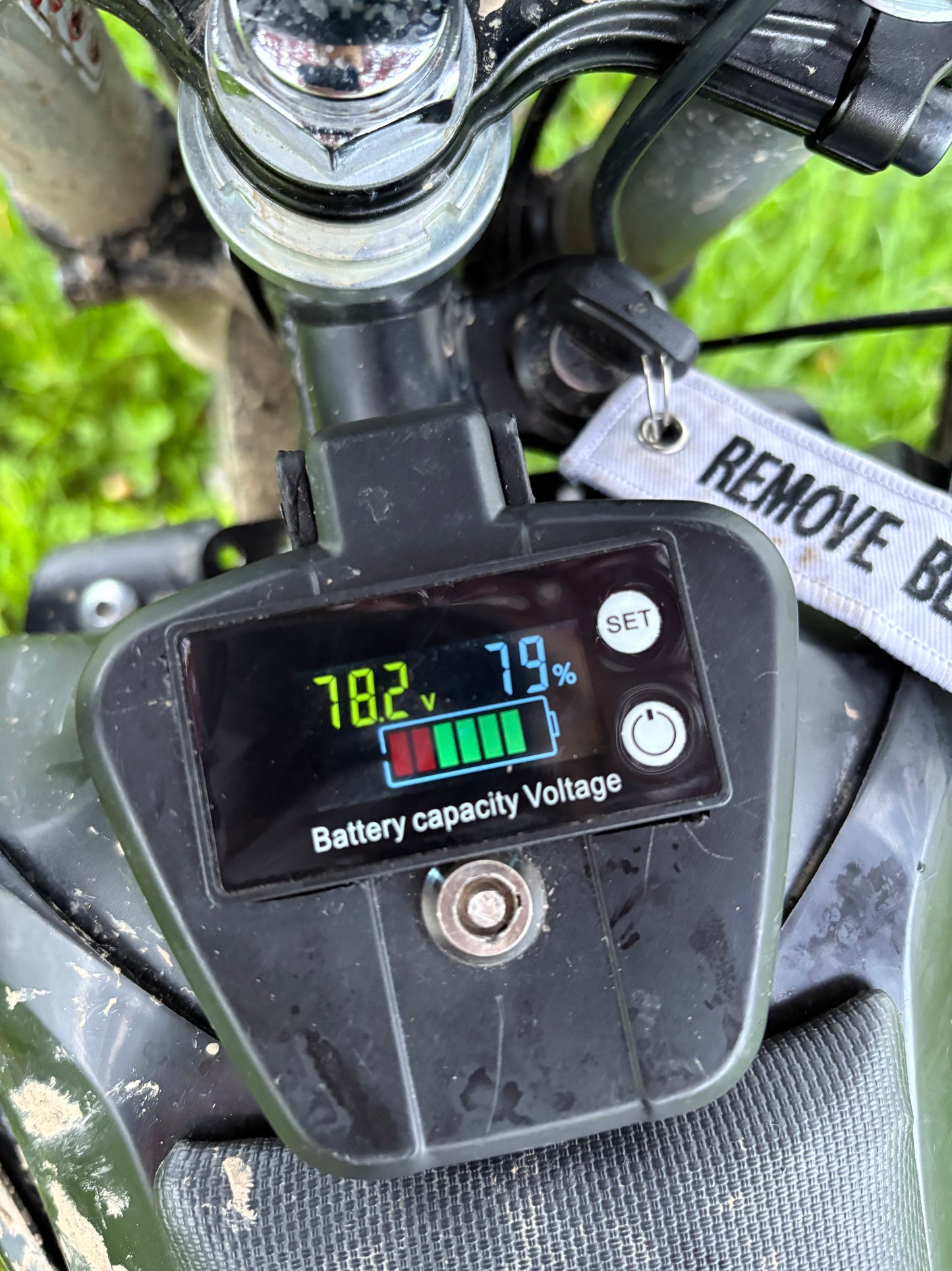 VEVOR Plug-in-Play Voltage Display