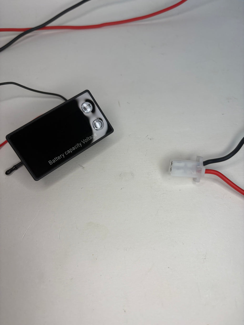 VEVOR Plug-in-Play Voltage Display