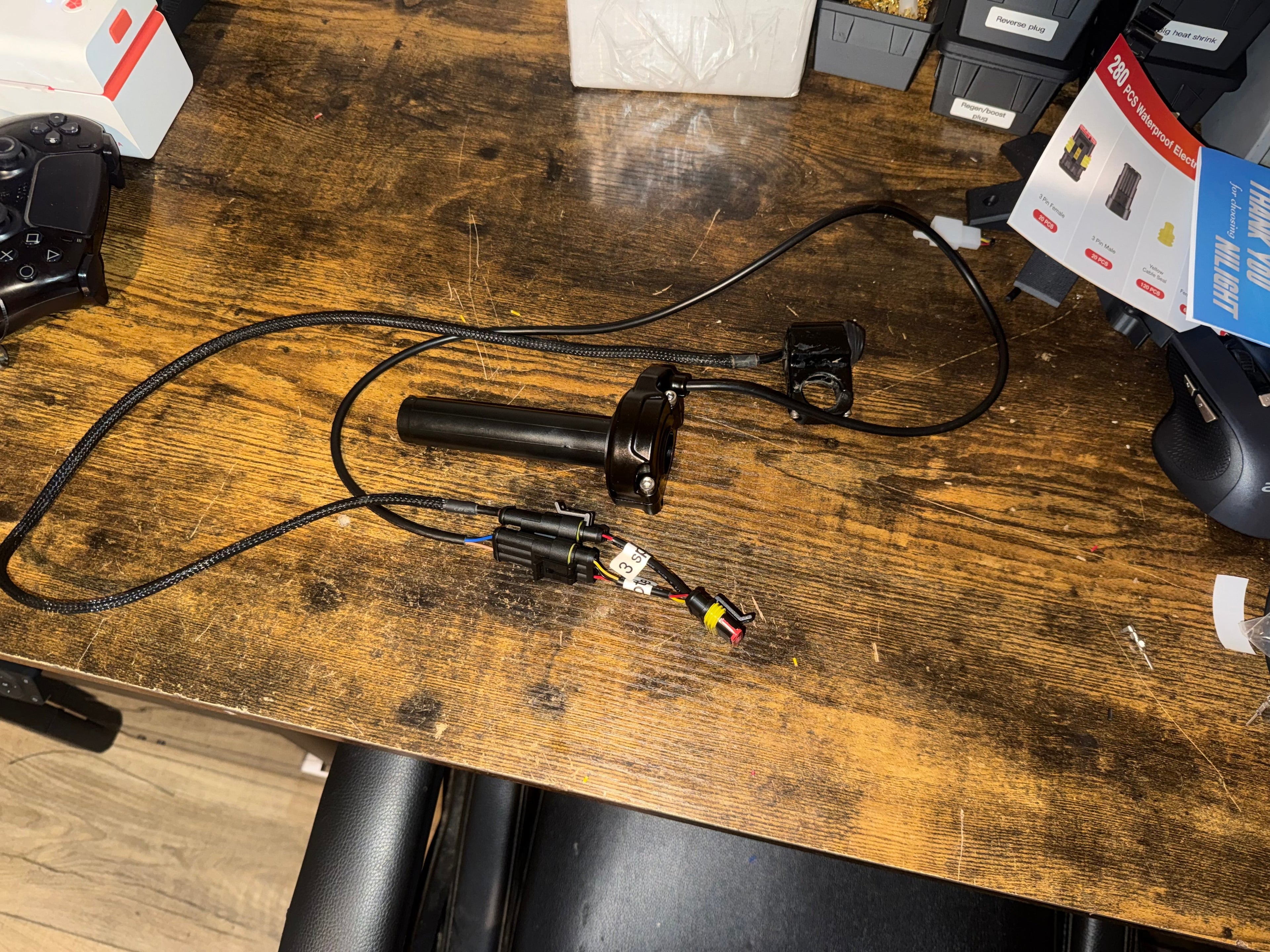 ETM RTR Plug and Play Surron Throttle with Metal 3 Speed Switch